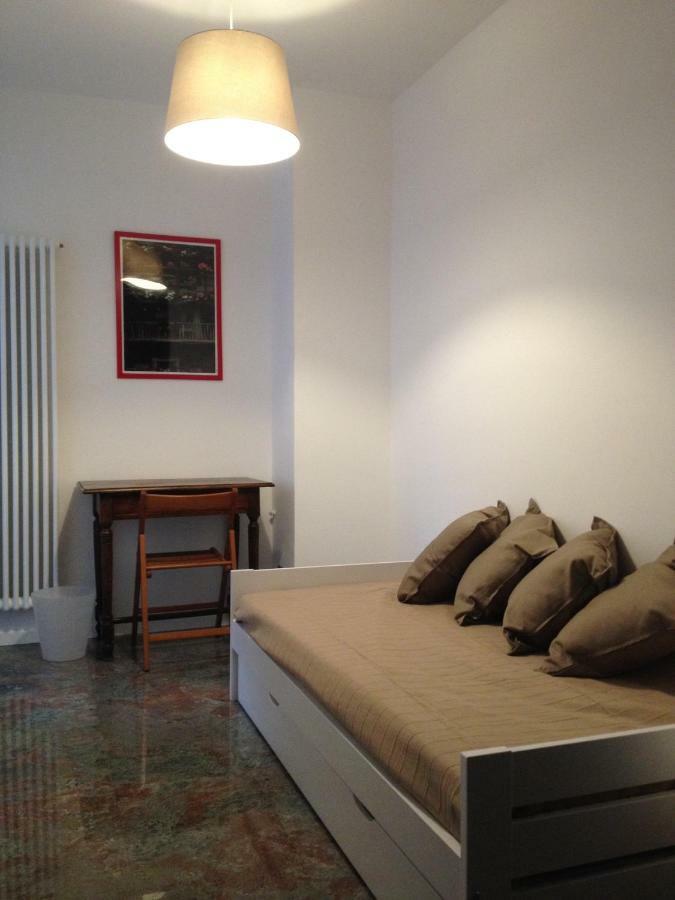 Un Nido Nel Centro Storico Con Garage Apartment Aosta Exterior photo
